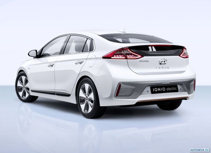 2016 Hyundai Ioniq - фотография 11 из 42 2016 Hyundai Ioniq - фотография 11 из 42
