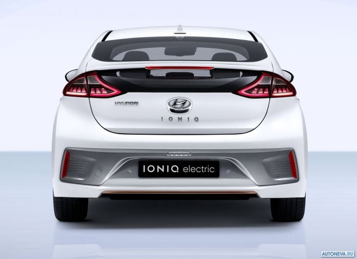 2016 Hyundai Ioniq - фотография 17 из 42 2016 Hyundai Ioniq - фотография 17 из 42