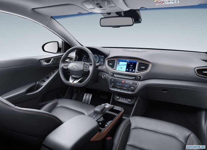 2016 Hyundai Ioniq - фотография 24 из 42 2016 Hyundai Ioniq - фотография 24 из 42