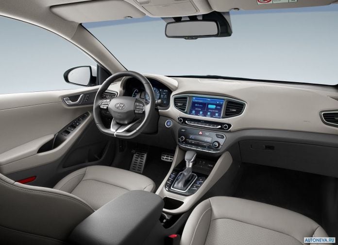 2016 Hyundai Ioniq - фотография 26 из 42 2016 Hyundai Ioniq - фотография 26 из 42