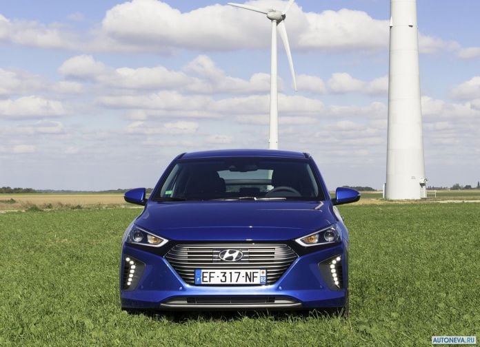 2017 Hyundai Ioniq - фотография 8 из 90 2017 Hyundai Ioniq - фотография 8 из 90