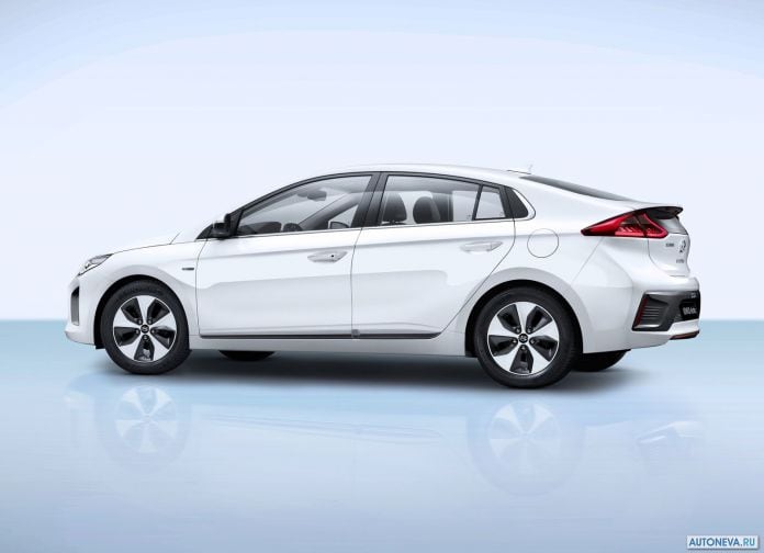 2017 Hyundai Ioniq - фотография 33 из 90 2017 Hyundai Ioniq - фотография 33 из 90