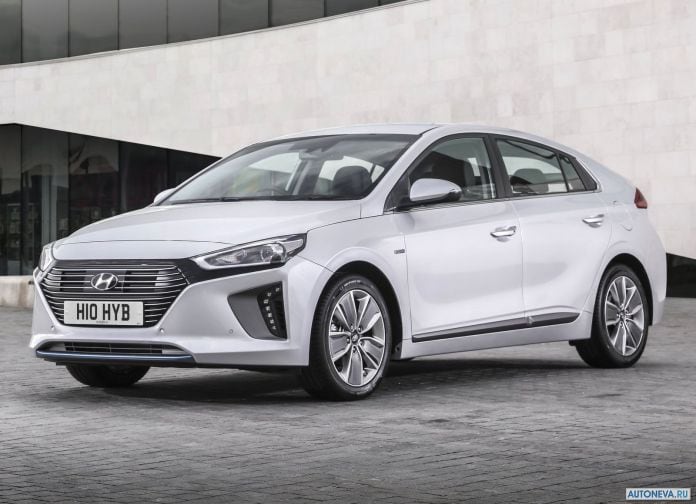 2017 Hyundai Ioniq UK-version - фотография 2 из 205