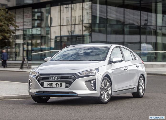 2017 Hyundai Ioniq UK-version - фотография 14 из 205