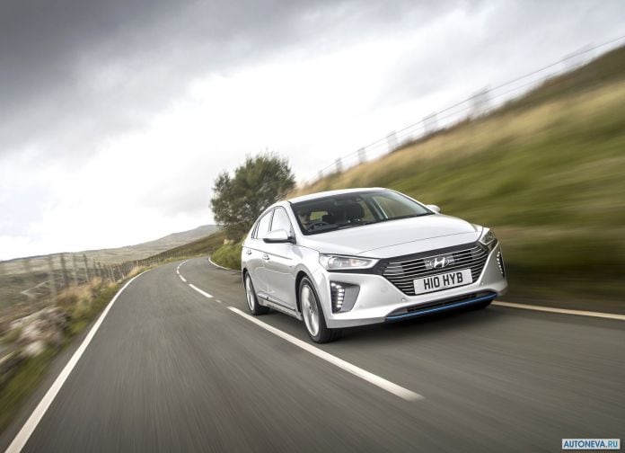 2017 Hyundai Ioniq UK-version - фотография 24 из 205
