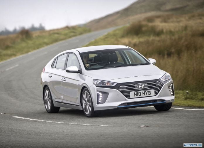 2017 Hyundai Ioniq UK-version - фотография 25 из 205 2017 Hyundai Ioniq UK-version - фотография 25 из 205