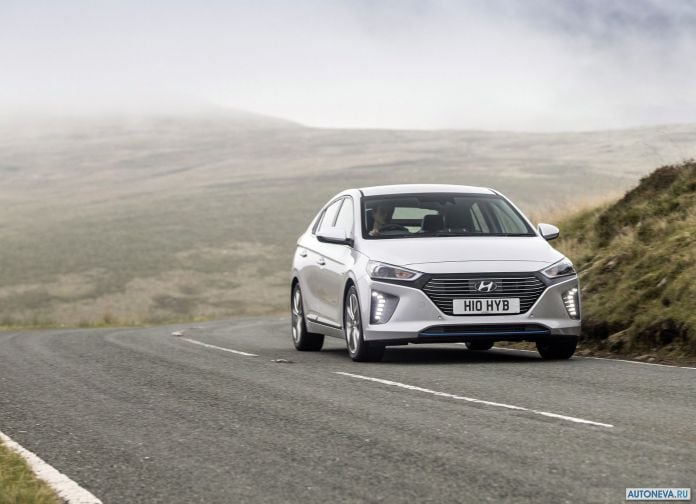 2017 Hyundai Ioniq UK-version - фотография 26 из 205
