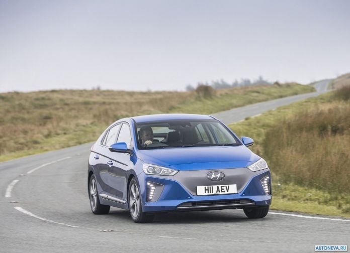 2017 Hyundai Ioniq UK-version - фотография 28 из 205 2017 Hyundai Ioniq UK-version - фотография 28 из 205