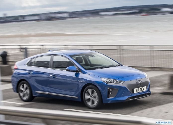 2017 Hyundai Ioniq UK-version - фотография 30 из 205 2017 Hyundai Ioniq UK-version - фотография 30 из 205