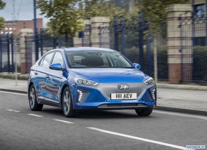 2017 Hyundai Ioniq UK-version - фотография 34 из 205 2017 Hyundai Ioniq UK-version - фотография 34 из 205