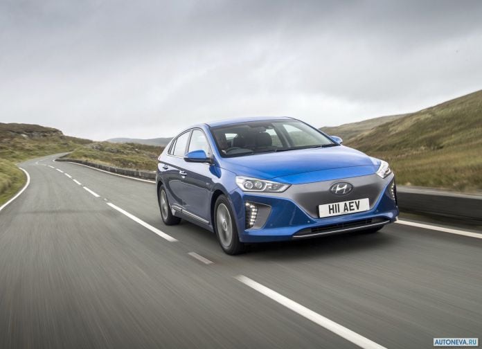 2017 Hyundai Ioniq UK-version - фотография 37 из 205 2017 Hyundai Ioniq UK-version - фотография 37 из 205