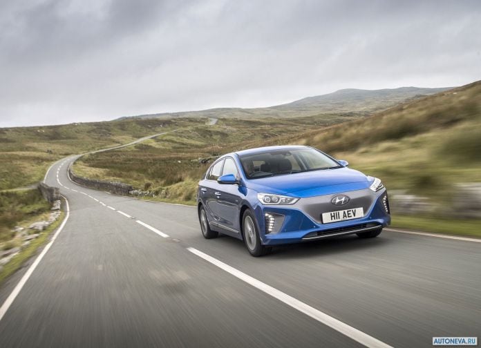 2017 Hyundai Ioniq UK-version - фотография 38 из 205 2017 Hyundai Ioniq UK-version - фотография 38 из 205