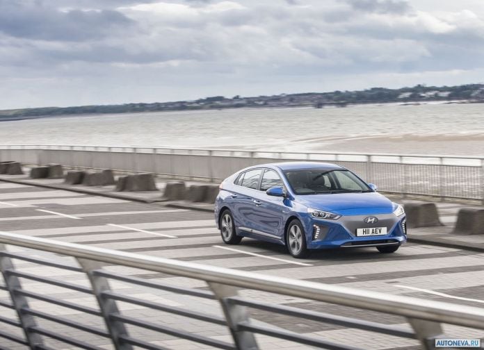 2017 Hyundai Ioniq UK-version - фотография 40 из 205 2017 Hyundai Ioniq UK-version - фотография 40 из 205