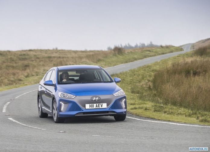 2017 Hyundai Ioniq UK-version - фотография 41 из 205 2017 Hyundai Ioniq UK-version - фотография 41 из 205
