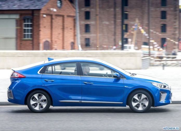 2017 Hyundai Ioniq UK-version - фотография 52 из 205 2017 Hyundai Ioniq UK-version - фотография 52 из 205