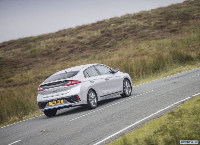 2017 Hyundai Ioniq UK-version - фотография 64 из 205 2017 Hyundai Ioniq UK-version - фотография 64 из 205