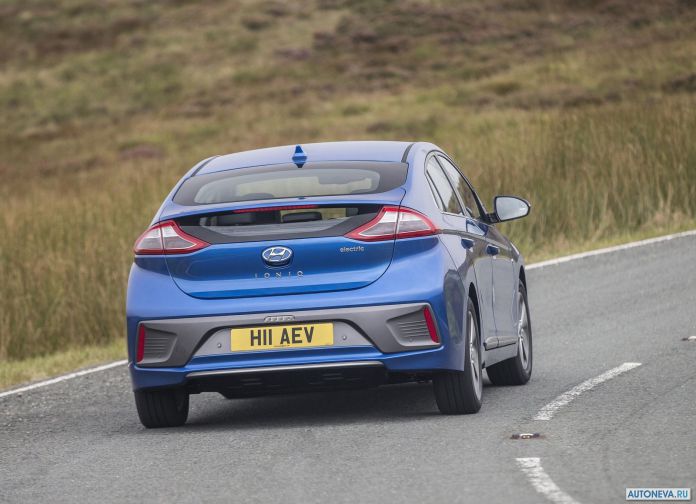 2017 Hyundai Ioniq UK-version - фотография 84 из 205 2017 Hyundai Ioniq UK-version - фотография 84 из 205
