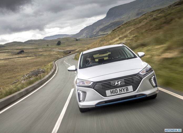 2017 Hyundai Ioniq UK-version - фотография 92 из 205 2017 Hyundai Ioniq UK-version - фотография 92 из 205