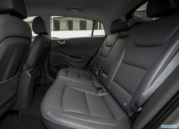 2017 Hyundai Ioniq UK-version - фотография 109 из 205 2017 Hyundai Ioniq UK-version - фотография 109 из 205