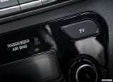 hyundai_2017_ioniq_uk_version_125.jpg