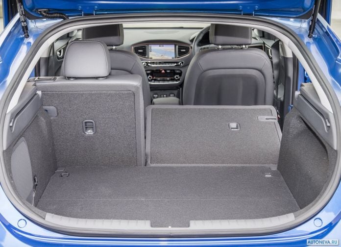 2017 Hyundai Ioniq UK-version - фотография 157 из 205