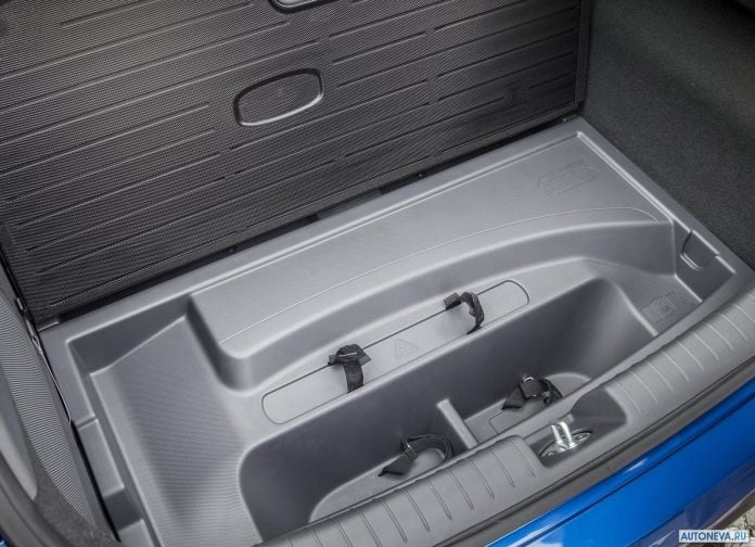2017 Hyundai Ioniq UK-version - фотография 162 из 205