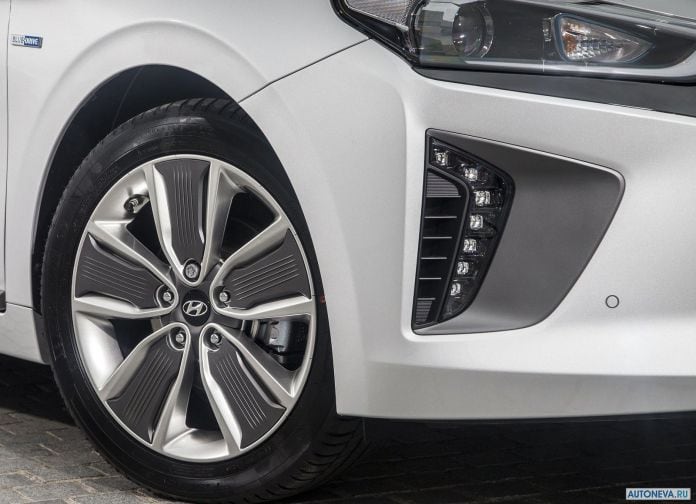 2017 Hyundai Ioniq UK-version - фотография 186 из 205 2017 Hyundai Ioniq UK-version - фотография 186 из 205