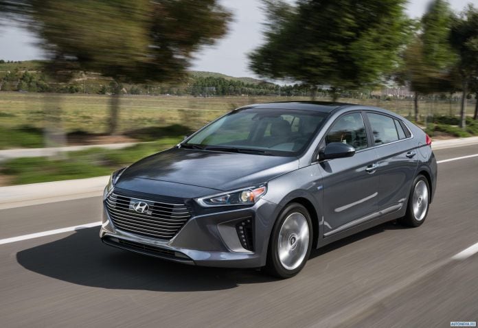 2017 Hyundai Ioniq US-version - фотография 6 из 63