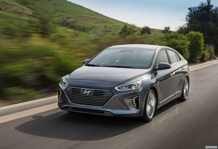 2017 Hyundai Ioniq US-version - фотография 12 из 63 2017 Hyundai Ioniq US-version - фотография 12 из 63