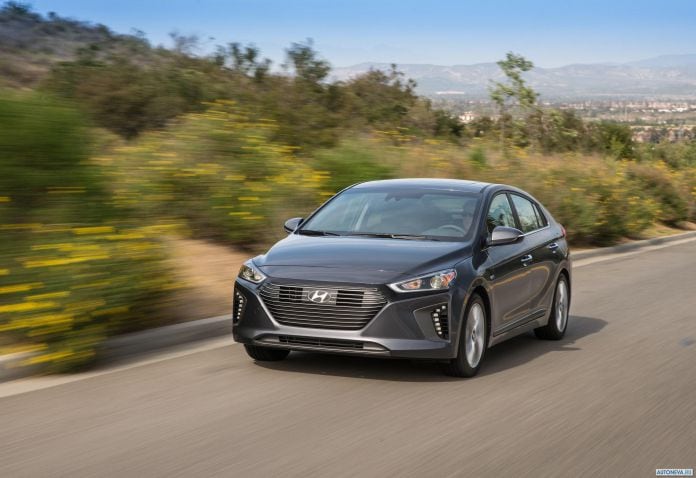 2017 Hyundai Ioniq US-version - фотография 14 из 63 2017 Hyundai Ioniq US-version - фотография 14 из 63