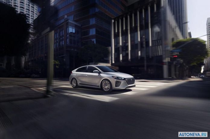 2017 Hyundai Ioniq US-version - фотография 26 из 63 2017 Hyundai Ioniq US-version - фотография 26 из 63