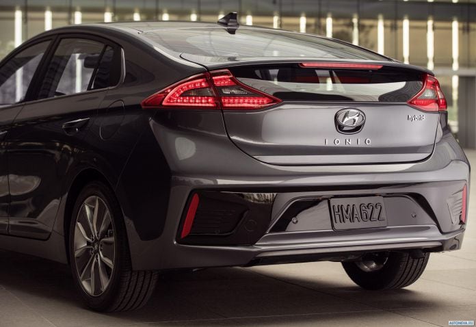 2017 Hyundai Ioniq US-version - фотография 29 из 63 2017 Hyundai Ioniq US-version - фотография 29 из 63