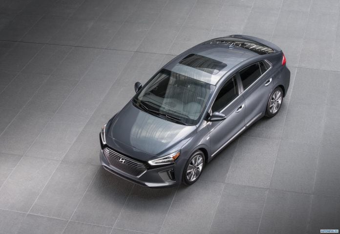 2017 Hyundai Ioniq US-version - фотография 31 из 63 2017 Hyundai Ioniq US-version - фотография 31 из 63