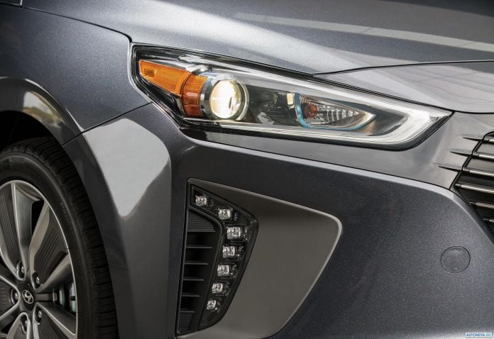2017 Hyundai Ioniq US-version - фотография 34 из 63 2017 Hyundai Ioniq US-version - фотография 34 из 63