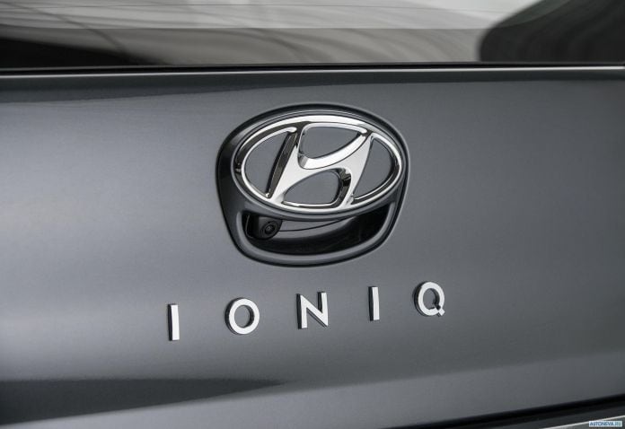 2017 Hyundai Ioniq US-version - фотография 37 из 63 2017 Hyundai Ioniq US-version - фотография 37 из 63