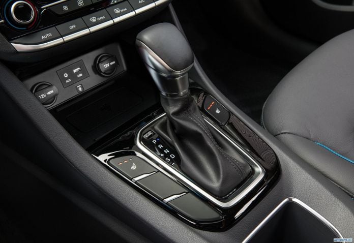 2017 Hyundai Ioniq US-version - фотография 59 из 63 2017 Hyundai Ioniq US-version - фотография 59 из 63
