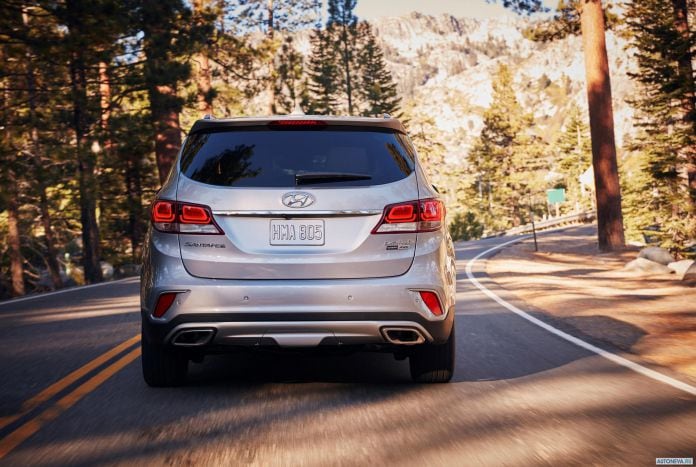2017 Hyundai Santa Fe - фотография 2 из 15