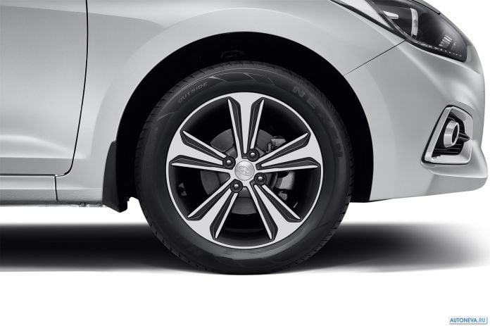 2017 Hyundai Solaris - фотография 3 из 26