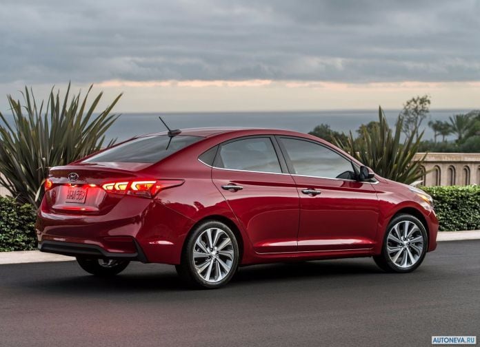 2018 Hyundai Accent - фотография 8 из 43