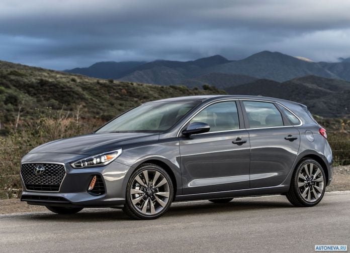 2018 Hyundai Elantra GT - фотография 1 из 75 2018 Hyundai Elantra GT - фотография 1 из 75
