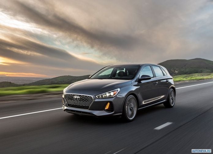 2018 Hyundai Elantra GT - фотография 7 из 75 2018 Hyundai Elantra GT - фотография 7 из 75