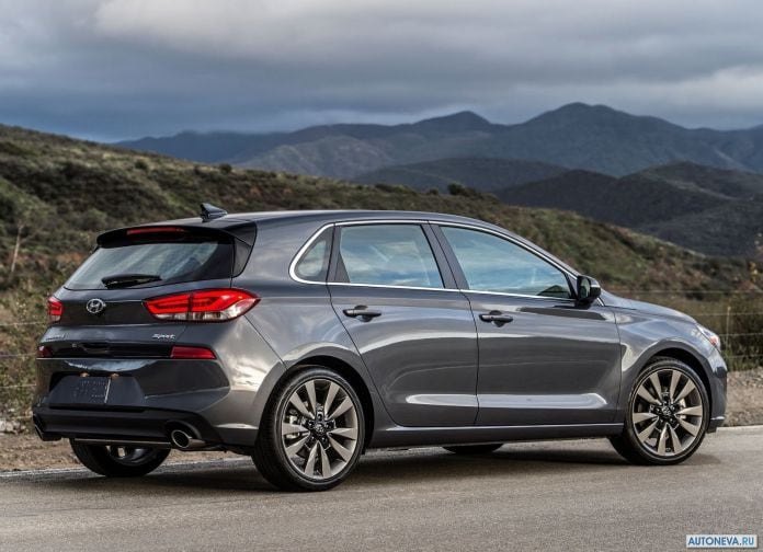 2018 Hyundai Elantra GT - фотография 8 из 75 2018 Hyundai Elantra GT - фотография 8 из 75