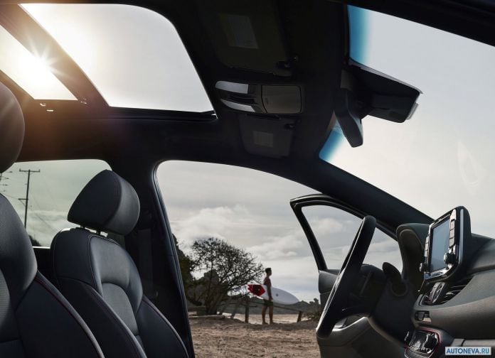 2018 Hyundai Elantra GT - фотография 24 из 75