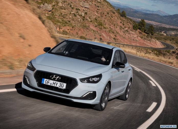 2018 Hyundai i30 Fastback - фотография 12 из 176 2018 Hyundai i30 Fastback - фотография 12 из 176