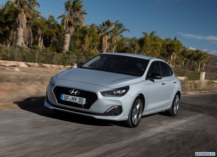 2018 Hyundai i30 Fastback - фотография 13 из 176 2018 Hyundai i30 Fastback - фотография 13 из 176