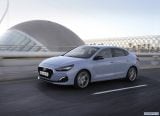 hyundai_2018_i30_fastback_015.jpg