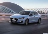 hyundai_2018_i30_fastback_016.jpg