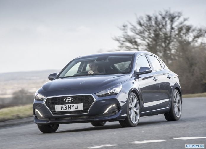 2018 Hyundai i30 Fastback - фотография 18 из 176 2018 Hyundai i30 Fastback - фотография 18 из 176