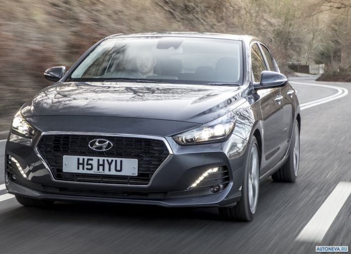 2018 Hyundai i30 Fastback - фотография 20 из 176