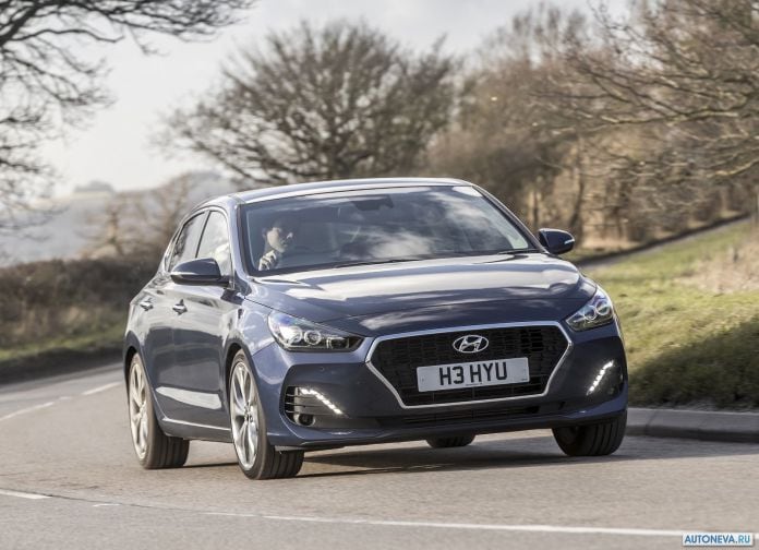 2018 Hyundai i30 Fastback - фотография 51 из 176
